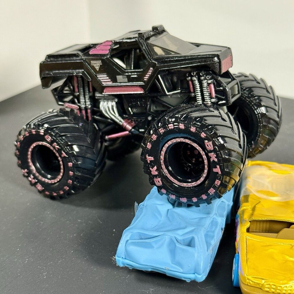 Custom Monster Jam Soldier Fortune Black Ops Monster Truck 1:64 4x4